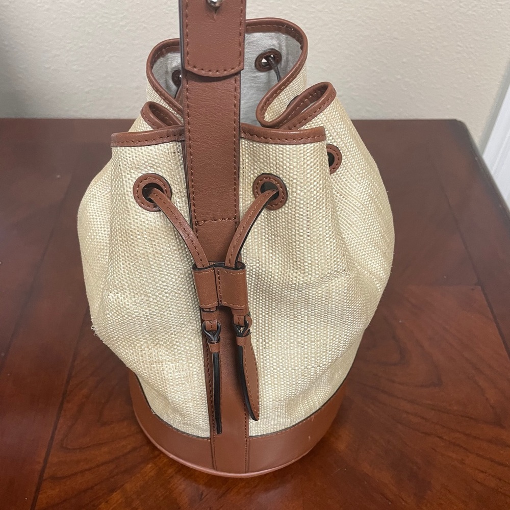 Hunting Season Drawstring in Woven Platano Cognac - Picture 11 of 16